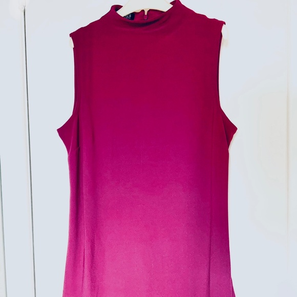 Jones New York Sleeveless Mock Turtleneck Blouse - Picture 7 of 7